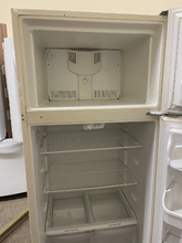 Load image into Gallery viewer, GE Refrigerator - 5283