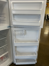Load image into Gallery viewer, Frigidaire 17.6 cu ft White Top Freezer Refrigerator - 7696