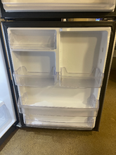 Load image into Gallery viewer, GE Refrigerator - 5783