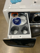 Load image into Gallery viewer, Electrolux Front Load Washer & Gas Dryer Set - 7710 - 7670