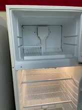Load image into Gallery viewer, Whirlpool Refrigerator - 5450