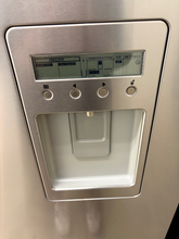 Load image into Gallery viewer, (T08692) FisherPaykel Refirgerator - 8692