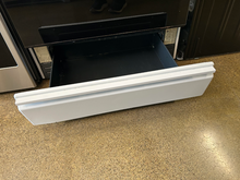 Load image into Gallery viewer, GE Gas Stove - 7756