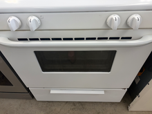 Load image into Gallery viewer, (T08775) Frigidaire Gas Stove - 8775