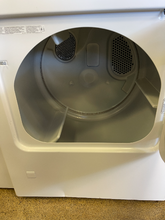 Load image into Gallery viewer, Amana Washer and Gas Dryer Set - 5754 - 5734
