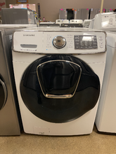 Load image into Gallery viewer, Samsung Front Load Washer - 5573