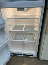 Load image into Gallery viewer, Kenmore Refrigerator - 5529