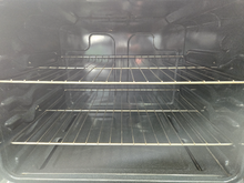 Load image into Gallery viewer, Hotpoint Gas Stove -8055
