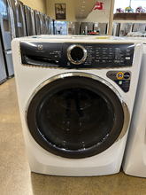 Load image into Gallery viewer, Electrolux Front Load Washer & Gas Dryer Set - 7710 - 7670