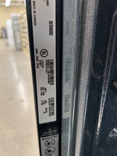 Load image into Gallery viewer, Kenmore Slide In Electric Stove - 6700