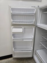 Load image into Gallery viewer, (T08842) GE White Refrigerator - 8842
