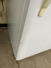 Load image into Gallery viewer, Kenmore Refrigerator - 5872