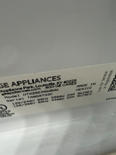 Load image into Gallery viewer, (T08653) Hotpoint Electric Dryer - 8653