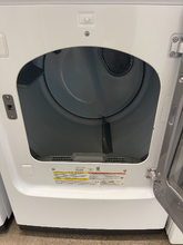 Load image into Gallery viewer, Samsung Gas Dryer - 5383