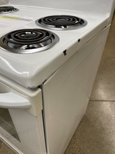Load image into Gallery viewer, Frigidaire Coil Electric Stove - 5255