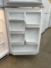 Load image into Gallery viewer, Kenmore Refrigerator - 5872