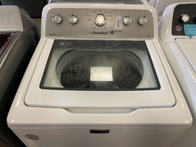 Load image into Gallery viewer, Maytag Bravo Washer - 5541
