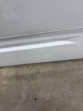 Load image into Gallery viewer, (T08755) Whirlpool Electric Stove - 8755