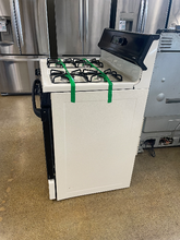 Load image into Gallery viewer, Hotpoint Gas Stove - 5940