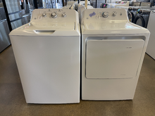 Load image into Gallery viewer, GE Washer and Gas Dryer Set - 4554 - 4550
