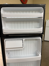 Load image into Gallery viewer, GE Black Refrigerator - 5502