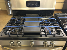 Load image into Gallery viewer, Frigidaire Gallery Gas Stove - 5071