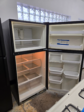 Load image into Gallery viewer, (T09178) Whirlpool Refrigerator - 9178