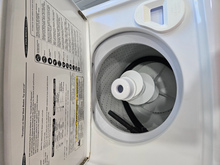 Load image into Gallery viewer, (T09190) Kenmore Washer - 9190