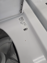 Load image into Gallery viewer, (T08819) Maytag Washer and Gas Dryer Set - 8773-8774