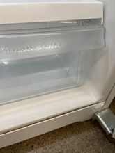 Load image into Gallery viewer, GE Refrigerator - 5617
