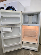 Load image into Gallery viewer, Hotpoint Refrigerator - 8057