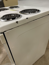 Load image into Gallery viewer, Frigidaire Coil Electric Stove - 5255