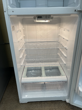 Load image into Gallery viewer, GE Refrigerator - 5370