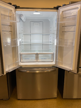 Load image into Gallery viewer, Frigidaire 17.6 cu ft French Door Refrigerator - 3982
