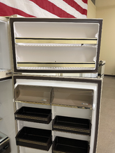 Load image into Gallery viewer, Whirlpool Refrigerator - 3905