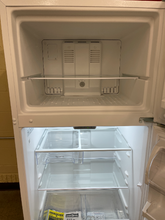 Load image into Gallery viewer, Whirlpool - 18.2 Cu. Ft. White Refrigerator - 6079