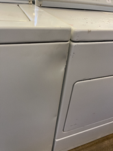 Load image into Gallery viewer, Whirlpool Washer and Gas Dryer Set - 5264 - 4061