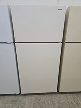 Load image into Gallery viewer, Hotpoint Refrigerator - 8147