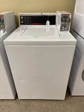 Load image into Gallery viewer, Speed Queen Coin Operated Washer - 5632
