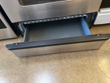 Load image into Gallery viewer, Whirlpool Gas Stove - 7773