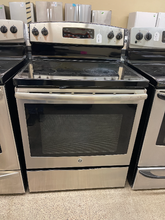 Load image into Gallery viewer, GE Stainless Electric Stove - 5514
