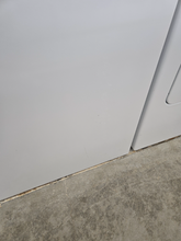 Load image into Gallery viewer, (T08819) Maytag Washer and Gas Dryer Set - 8773-8774