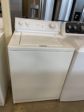 Load image into Gallery viewer, Whirlpool Washer and Gas Dryer Set - 6785 - 6902