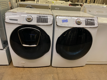 Load image into Gallery viewer, Samsung Front Load Washer and Gas Dryer Set - 5679 - 5680