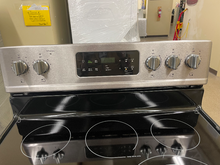 Load image into Gallery viewer, Frigidaire Electric Stove - 5935