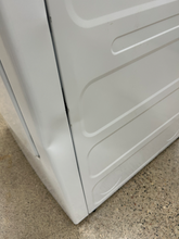 Load image into Gallery viewer, Hotpoint 6.2 cu Ft. Gas Dryer - 6812