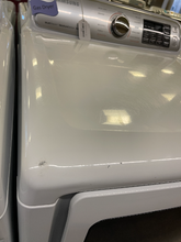 Load image into Gallery viewer, Samsung Washer and Gas Dryer Set - 5272 - 5383