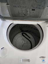 Load image into Gallery viewer, Maytag Bravo Washer and Gas Dryer Set - 8159 - 8128