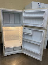 Load image into Gallery viewer, Hotpoint Bisque Refrigerator - 5584