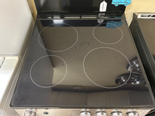 Load image into Gallery viewer, GE 24" Electric Stove - 6831